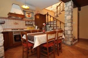 Holiday house with a swimming pool Krsan - Vlasici, Central Istria - Sredisnja Istra - 7686