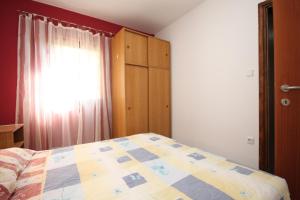 Apartments with parking space Valbandon, Fazana - 2214
