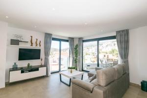 Modern apartment in Competa