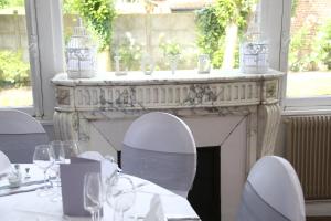 Hotels LOGIS Hotel & Restaurant - Le Manoir de Gavrelle : photos des chambres