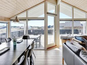 10 person holiday home in Løkken-By Traum