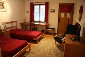 Hotels Hotel Les Charmilles de Mormal : photos des chambres