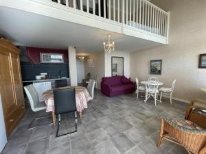 Duplex de charme en front de mer avec véranda - FR-1-361-32