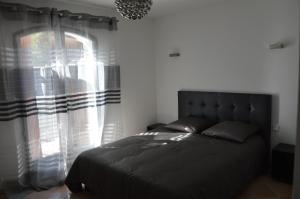 Appartements Le petit cassis vue mer appartement 70m2 piscine : photos des chambres