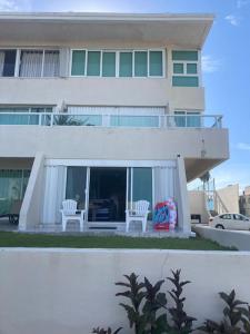 Cancun Oceanfront, Entire Apartment