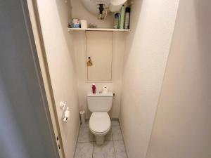 Appartements T2 avec Parking, Piscine, Tennis - 400m Plages et Commerces - FR-1-316-157 : photos des chambres