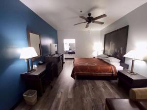 Super 8 by Wyndham ForneyEast Dallas