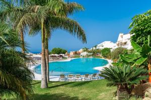 Magnolia Luxury Apartment by AltamarHomes