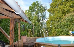 Maisons de vacances Gorgeous Home In Marmoutier With Kitchen : photos des chambres