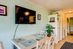 HH Beach & Tennis 212C