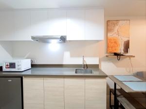 Mandani Bay Near CDU, SM, Metro, Ports