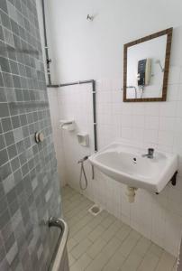 3Room 10pax SR Landed Comfy 5 Star Sofa&Bed 4 Parking