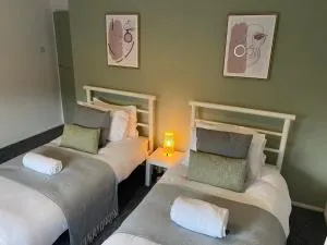 Montrose - Perfect contractor stay, own driveway, 3 bedrooms - Sheriff Hill