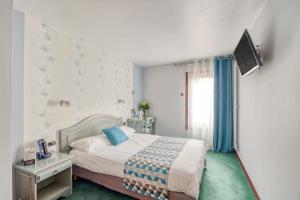 Hotels Contact Hotel Limoges - HOTEL DES DEUX MOULINS : photos des chambres