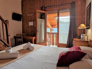 Hotels Chalet Hotel Les Blancs : photos des chambres