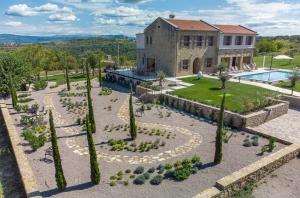 Villa Paradiso dIstria with Spa and heated pool 