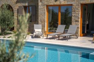 Villa Paradiso dIstria with Spa and heated pool 
