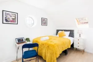 Solihull Studio by HS2 & NEC with SuperKing bed or 2 Single Beds plus Parking - Birmingham Contractor Stays - 马斯顿格林