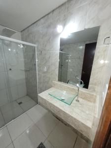 Flat Completo Novo a 350m da praia com piscina