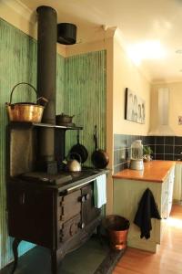 Blackfern cottage