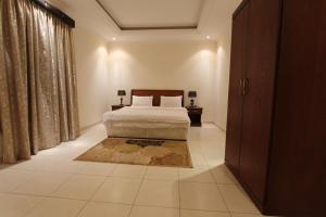 Towlan Hotel Suites 1