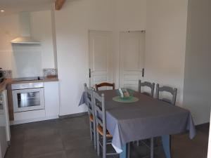 Maisons de vacances Maison : photos des chambres