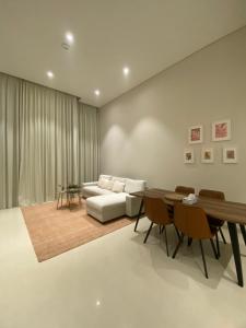 Sifah Gateway Villa with Private Pool