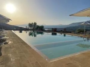 Plum Tree apartment with panoramic views - Aryiromoúrion