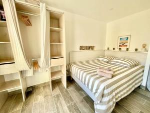 Perle du Sud avec Parking Privé, piscine été dans Résidence calme