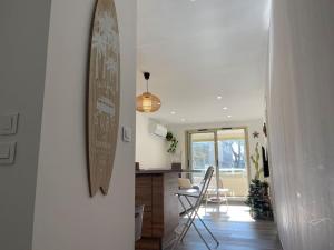 Perle du Sud avec Parking Privé, piscine été dans Résidence calme