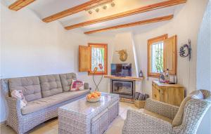 Awesome Home In Pedreguer With Kitchen