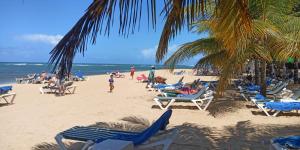 Paradise Apartment with senic pool in beach area