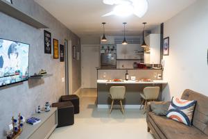 Apê aconchegante condomínio beira lagoa cpiscina