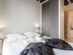 Appartements Apartment Duplex Paris : photos des chambres