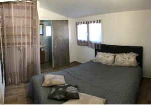 Maisons de vacances Rez de villa pour 2 personnes pres de Santa Giulia : photos des chambres