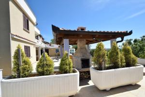 Apartments Zrinka 