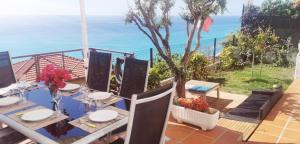 Appartements Vue magnifique, piscine privee chauffee et sauna a 10min de Monaco : photos des chambres