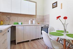 Apartment Paradise Sunny Home