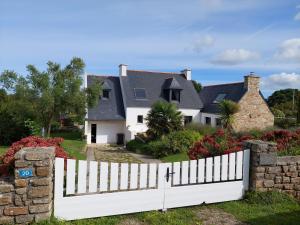 Maisons de vacances Holiday home near the beach, St Pabu : photos des chambres