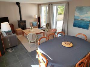 Maisons de vacances Holiday home near the beach, St Pabu : photos des chambres