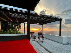 KohTao Studios Sunset