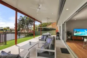 Lake House On Magellan 58 Ramsay Crescent - Caloundra West