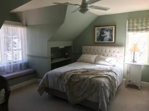 Hawk's Nest Bed & Breakfast - Capertee