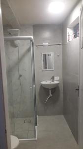 Apto Na Praia do Tombo a 100m (3min) da Areia