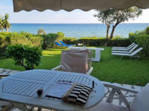 Glyfada Beachfront House Ab3g