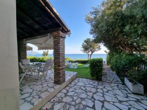 Glyfada Beachfront House Ab3g