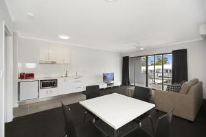 Cooroy Luxury Motel Apartments