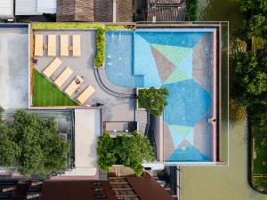 The Quart Ruamrudee by UHG