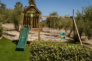 Lefkothea Villas with Large Pool, BBQ & Playground