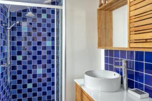 Les Joublanchas : Maison familiale mer et campagne pour 16